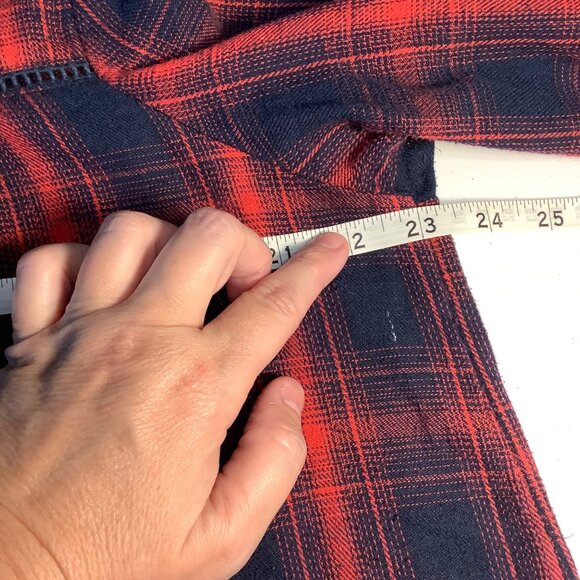 🍁 Susan Betro Plaid Bell Sleeve Blouse – Women’s 1X – Red/Blue Fall Vibes - Picture 4 of 12
